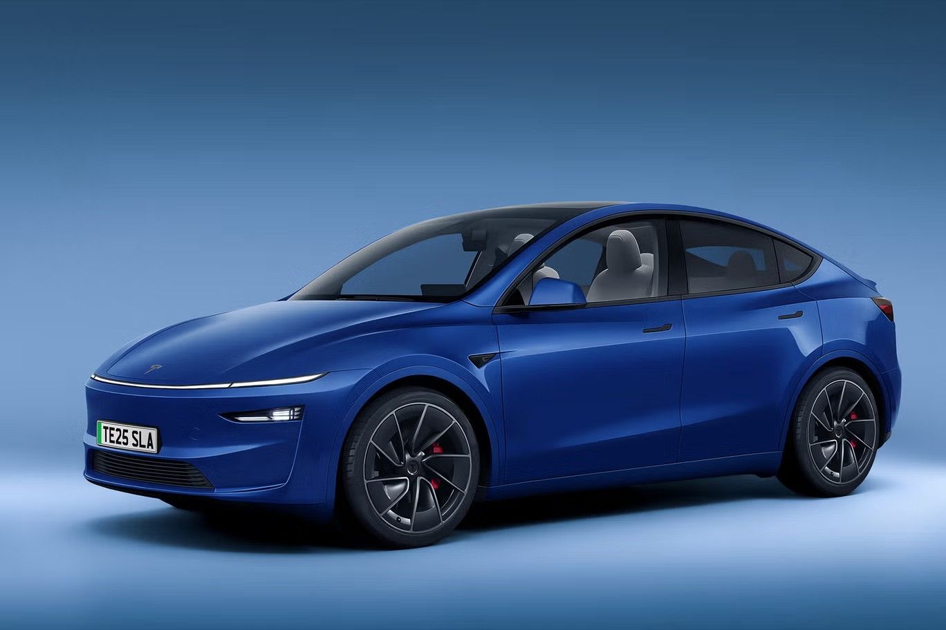 新款特斯拉 Model Y 再现身，配备贯穿式尾灯